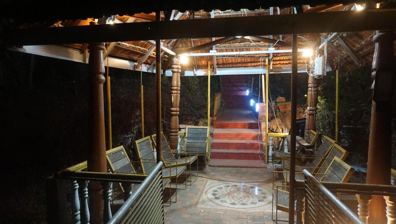 Sona Villa, The Lake Chalet Kudal (Malvan) Exterior foto